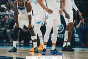 华体会-雄鹿横扫森林狼，稳坐东部联盟榜首
