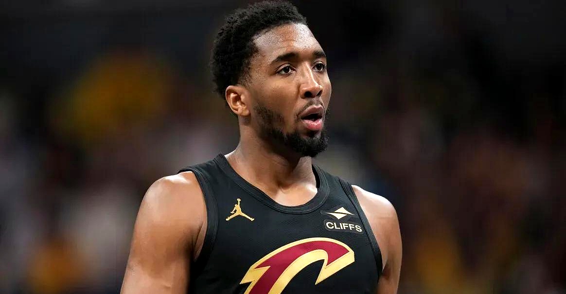 关于米切尔手握年亿合约,刷新战队历史记录的信息 关于米切尔手握年亿合约,刷新战队历史记录的信息