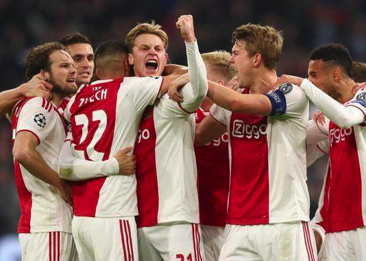 多特蒙德被阿贾克斯逼平