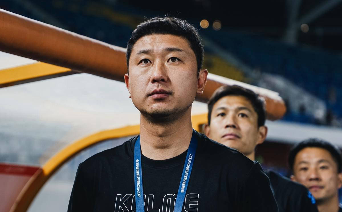 关于广州队主帅辞职！球队内部紧急调整的信息