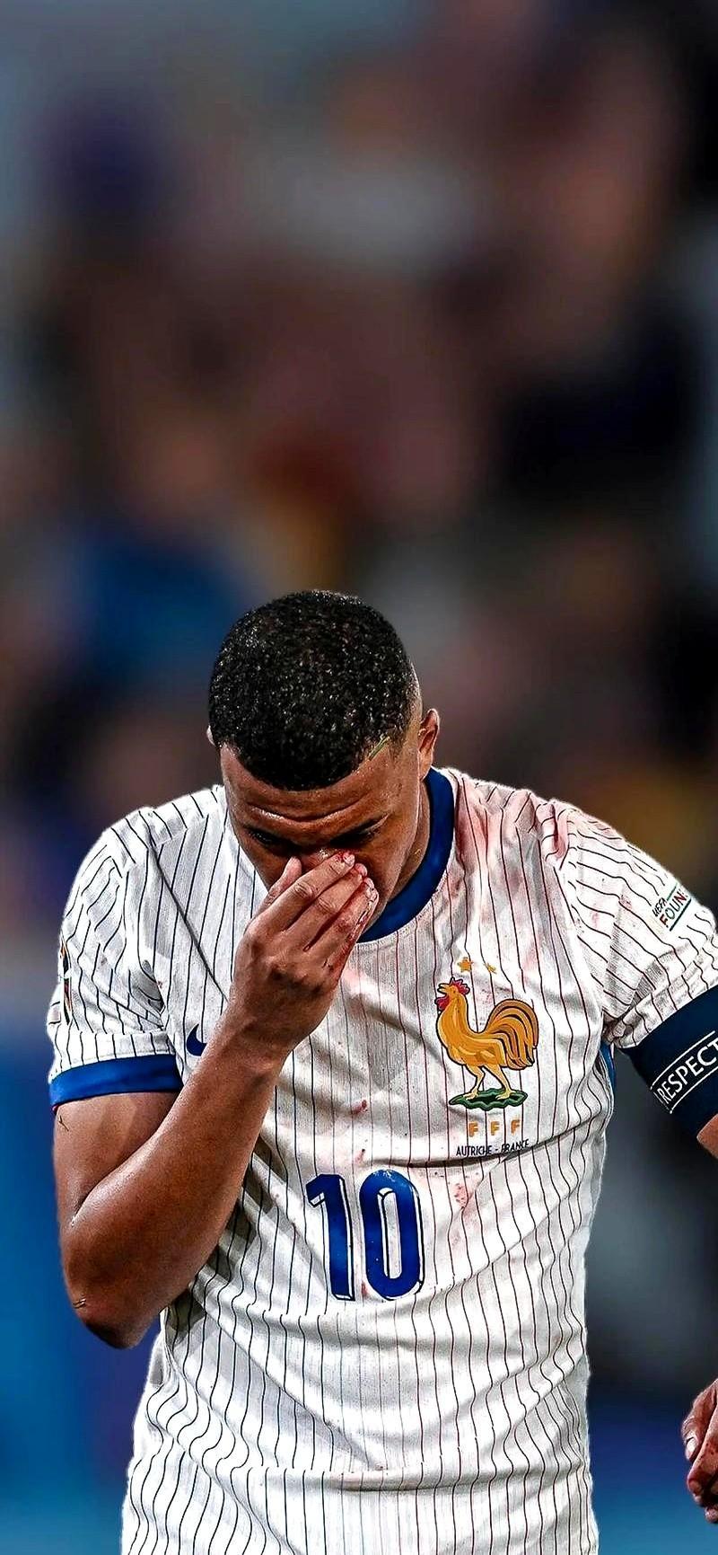 亚眠客场大败,球队前景堪忧 亚眠客场大败,球队前景堪忧