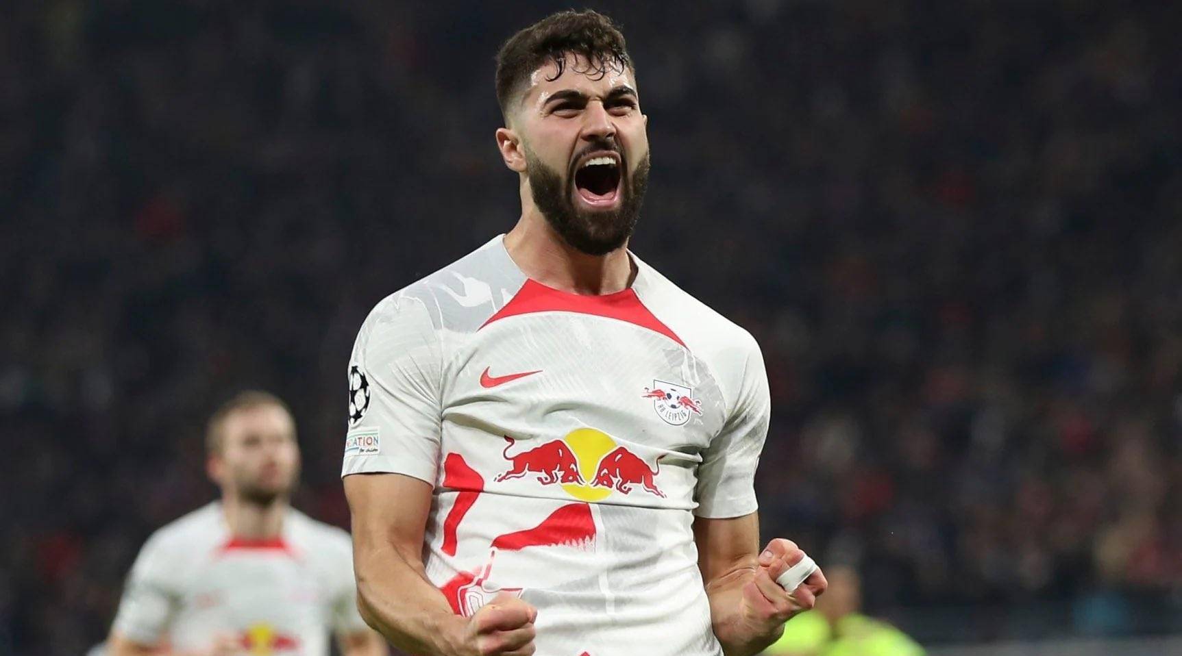 英格兰横扫莱比锡红牛，加维惊艳世界