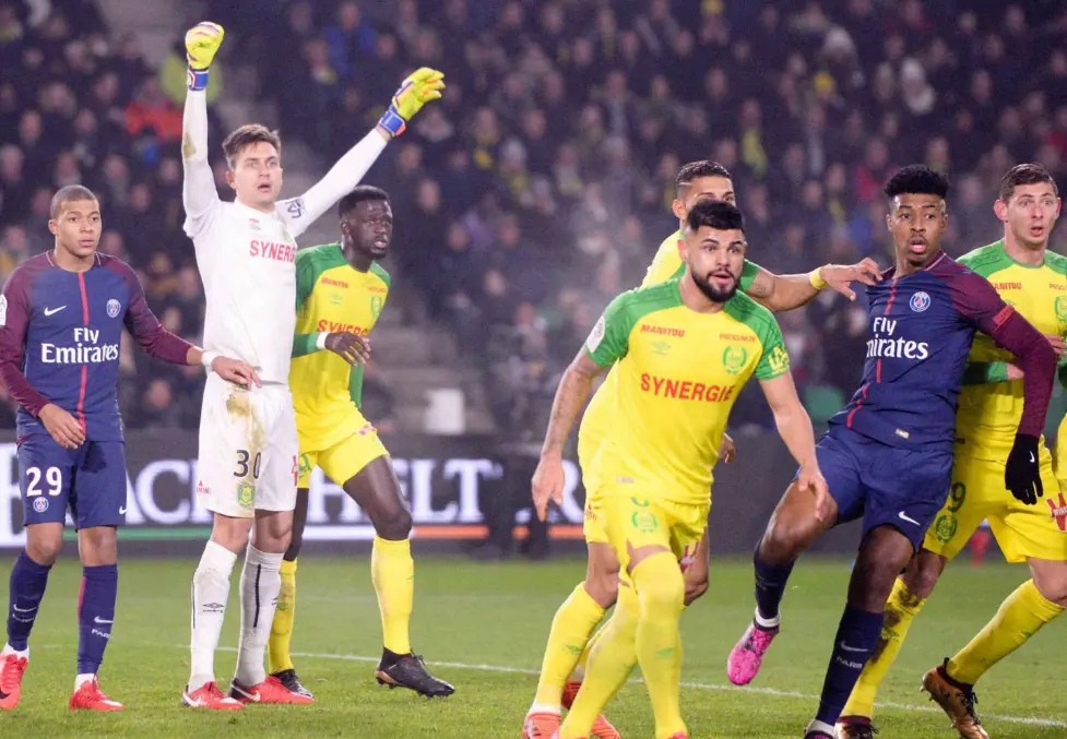 南特球员因纪律问题遭到处罚,影响球队士气的简单介绍 南特球员因纪律问题遭到处罚,影响球队士气的简单介绍