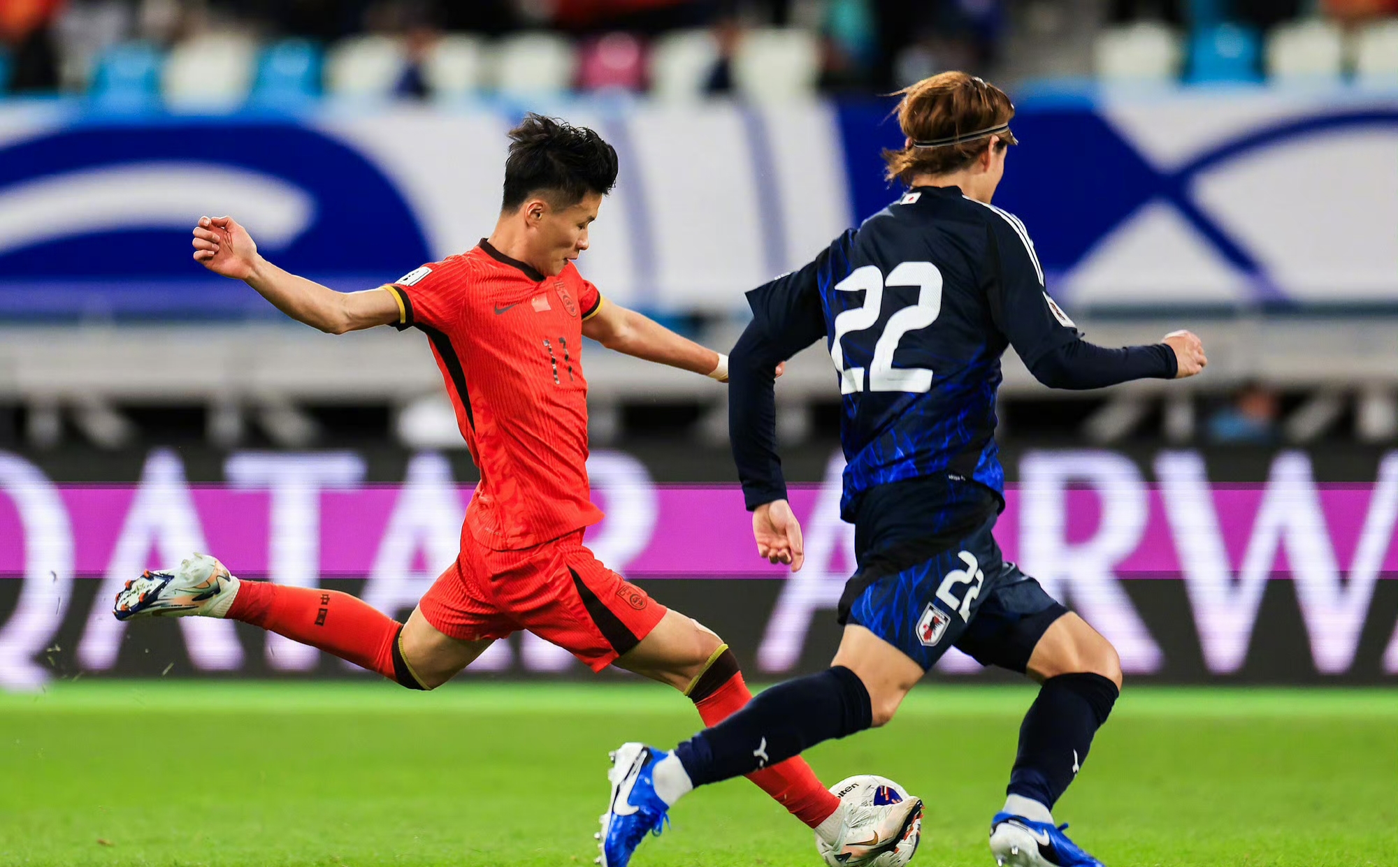 关于中国足球比赛中球队深藏的实力渐渐展露的信息