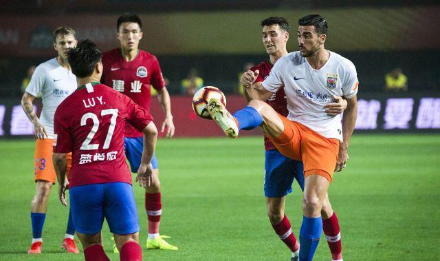 关于广州队翻盘辽宁队，米切尔状态火热的信息